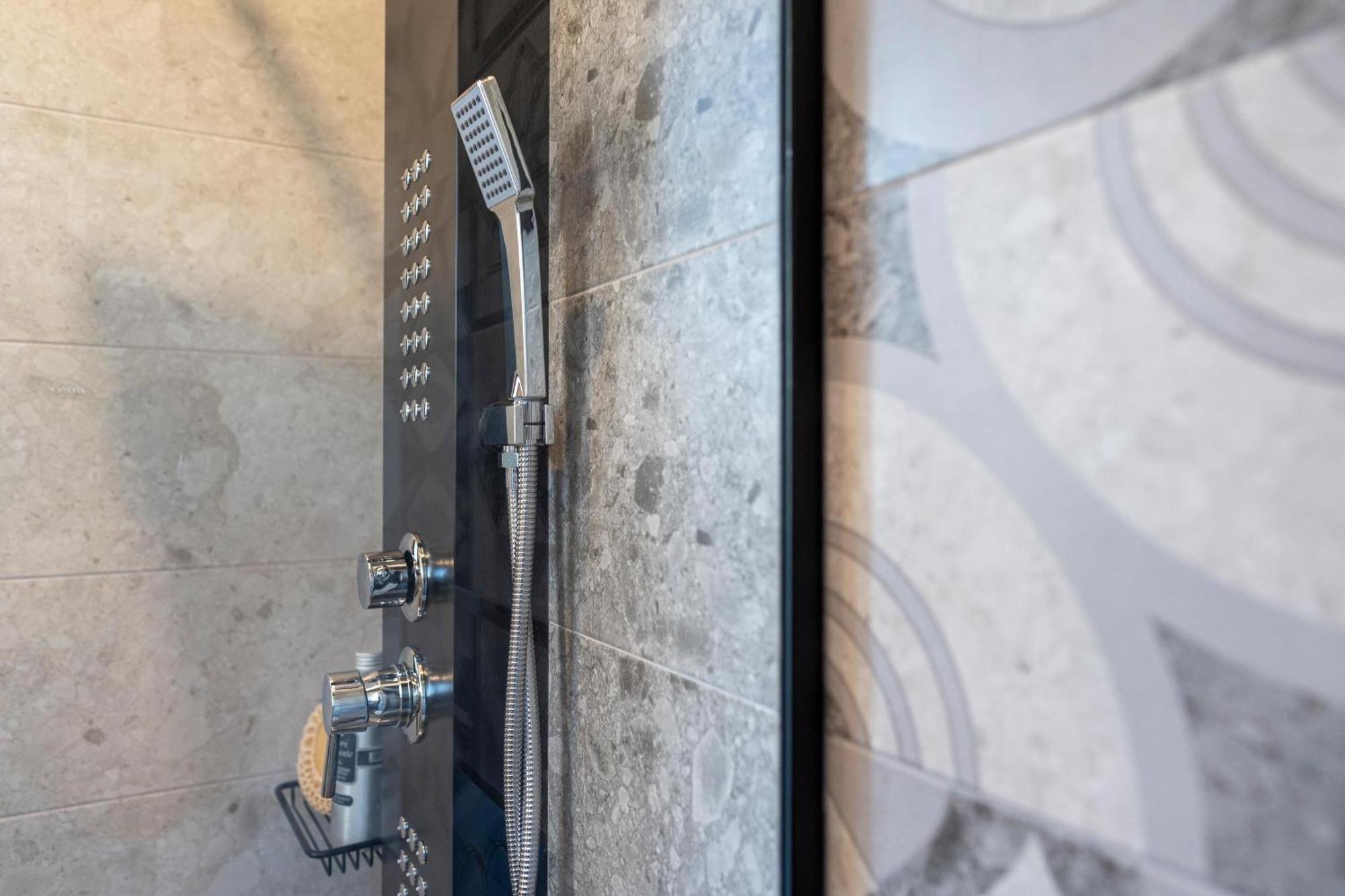 Palmeral Luxury Suites Kremastí الغرفة الصورة